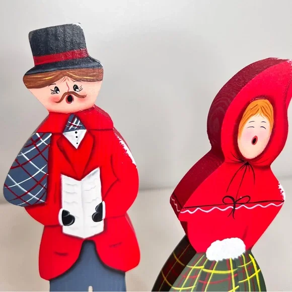 Vintage Christmas Caroling Wooden Victorian Style Figurine Handcrafted Painted - Picture 2 of 10